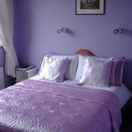 Riverwalk House Oda ve Kahvaltı 4*